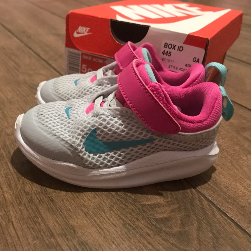Toddler Girls Nike Sneakers